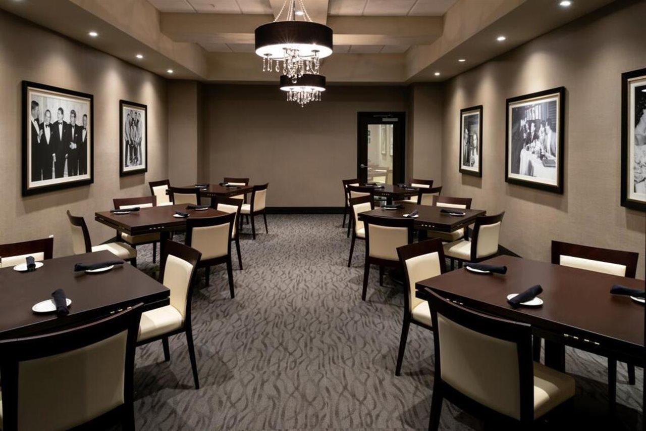 Holiday Inn & Suites - Farmington Hills - Detroit Nw By Ihg Exterior photo
